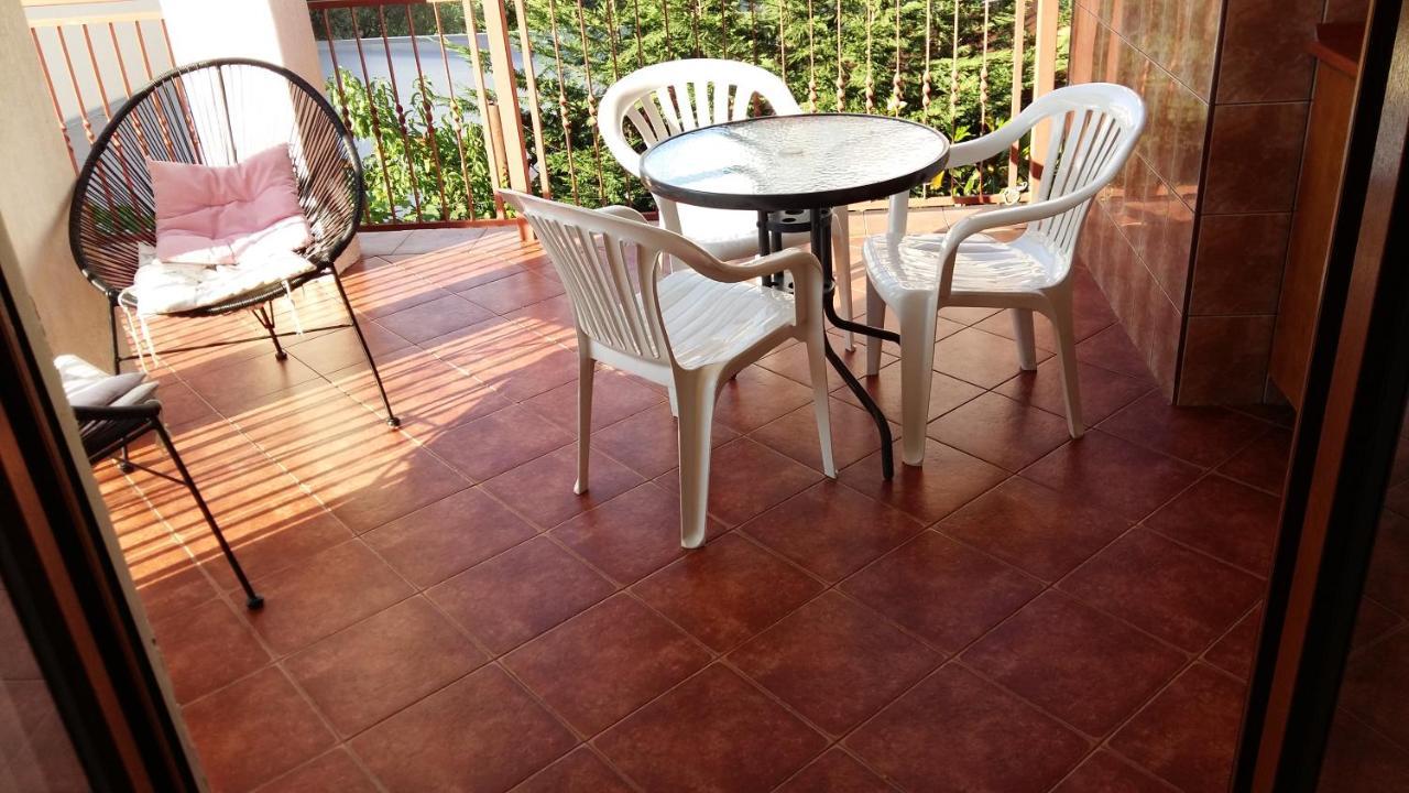 Lazar Apartments Petrovac Екстериор снимка