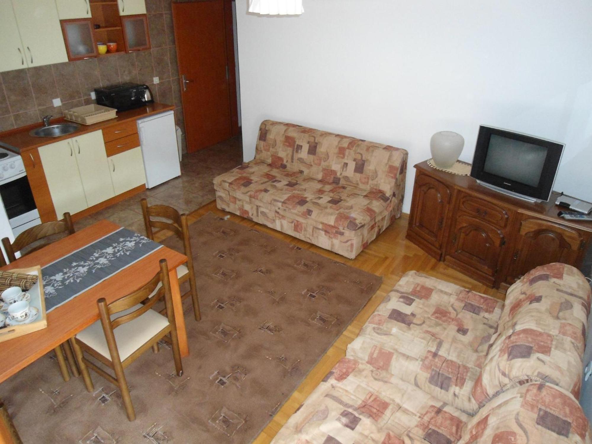 Lazar Apartments Petrovac Екстериор снимка