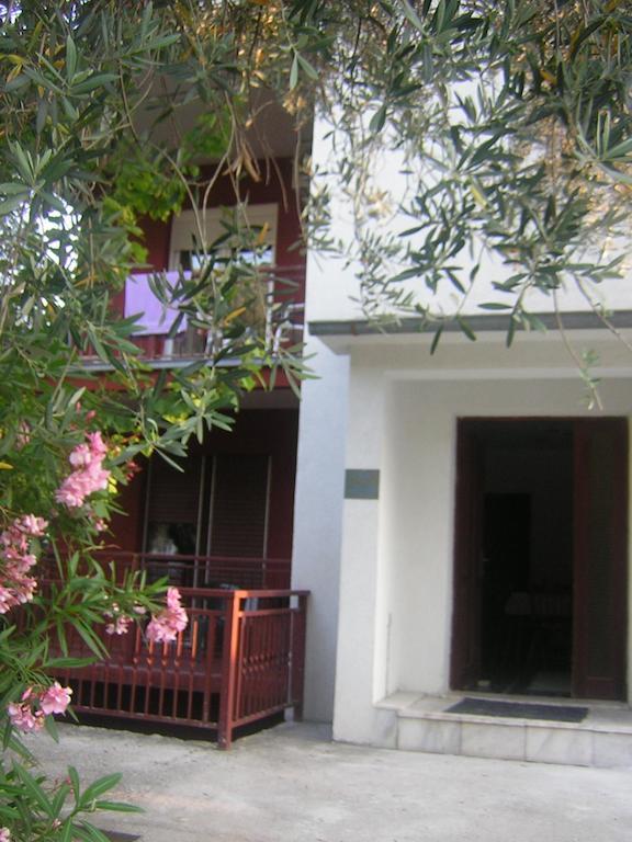 Lazar Apartments Petrovac Екстериор снимка