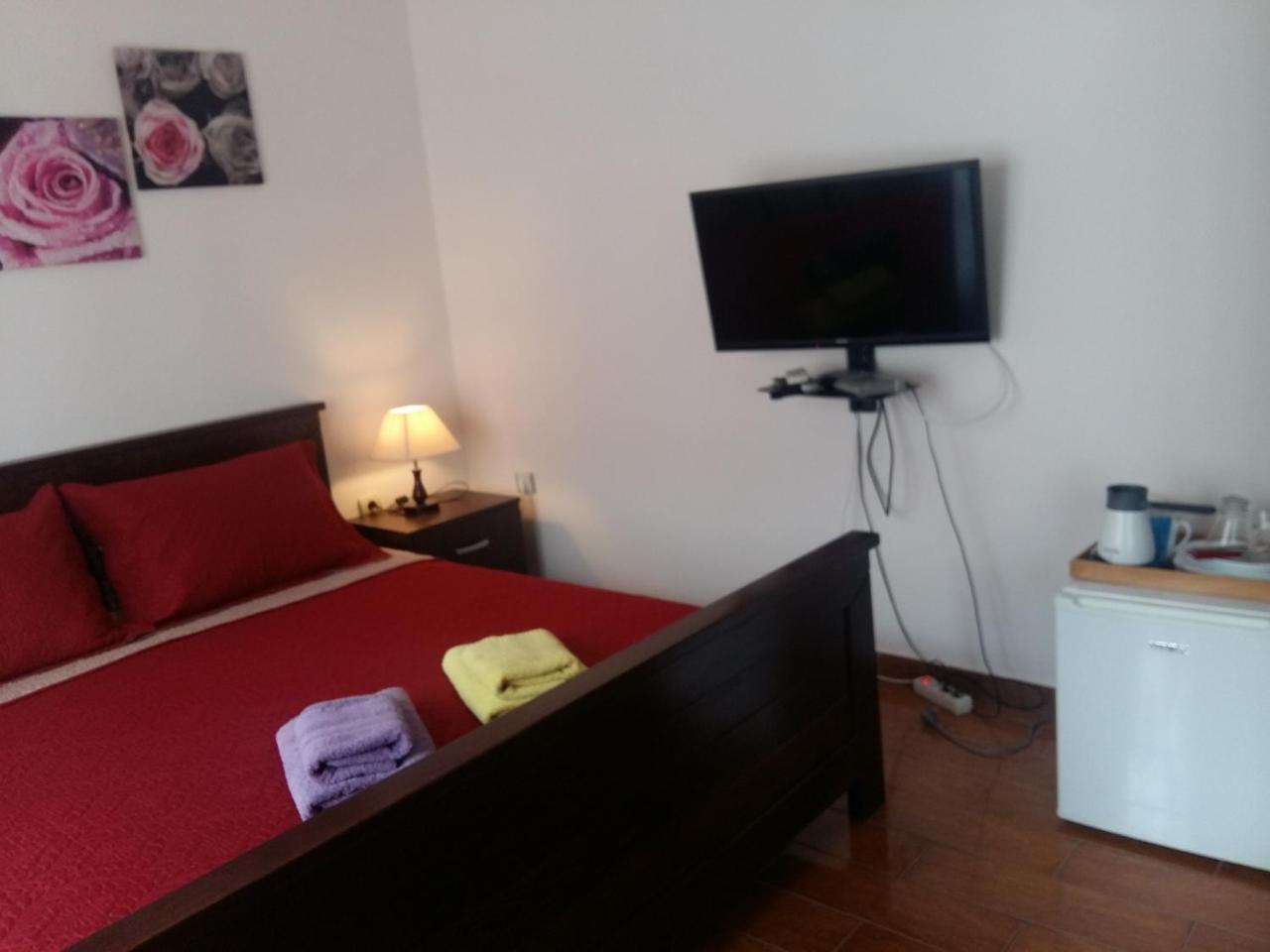 Lazar Apartments Petrovac Екстериор снимка