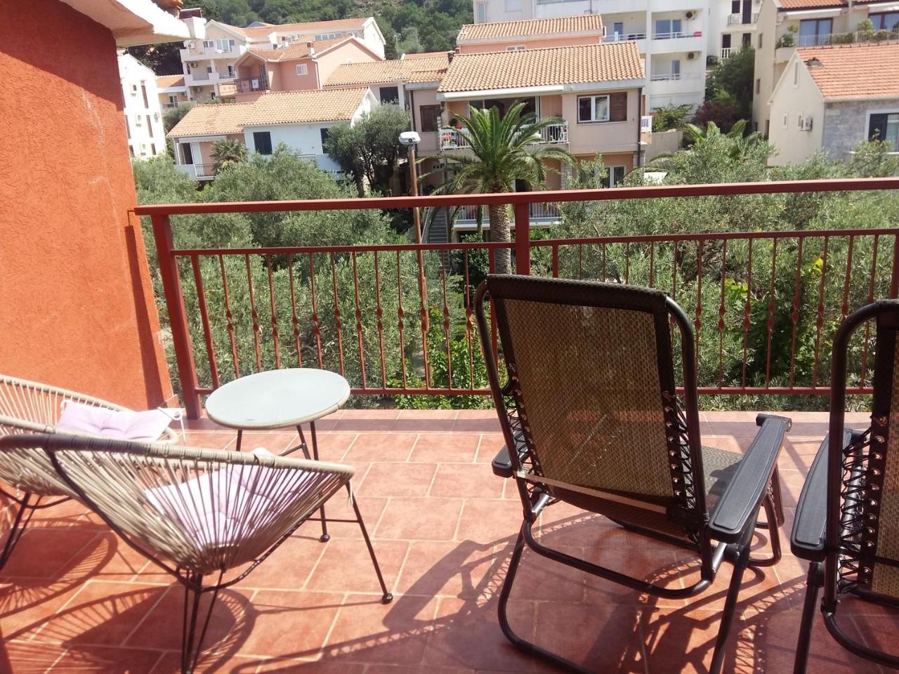 Lazar Apartments Petrovac Екстериор снимка