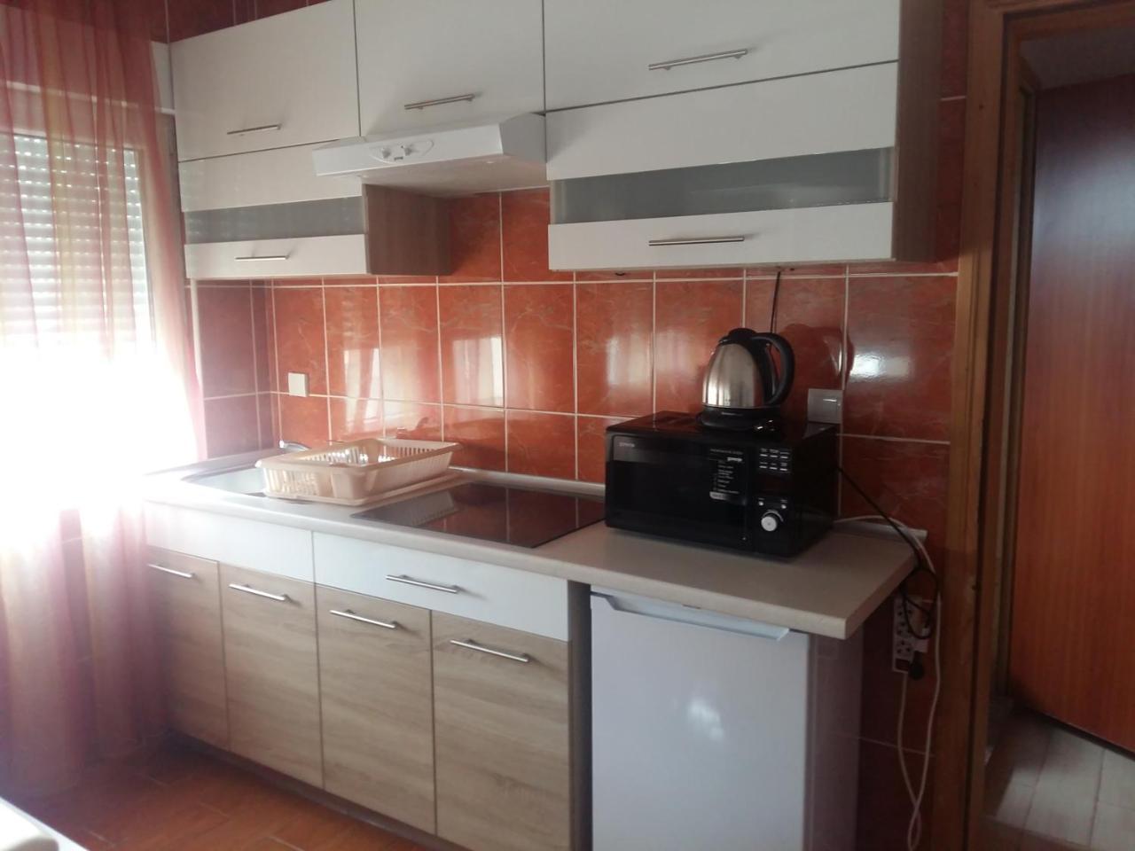 Lazar Apartments Petrovac Екстериор снимка