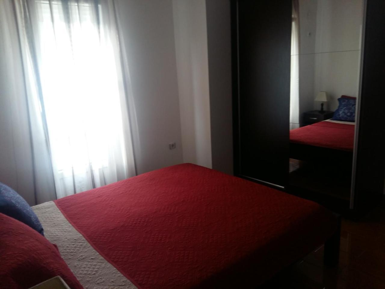 Lazar Apartments Petrovac Екстериор снимка
