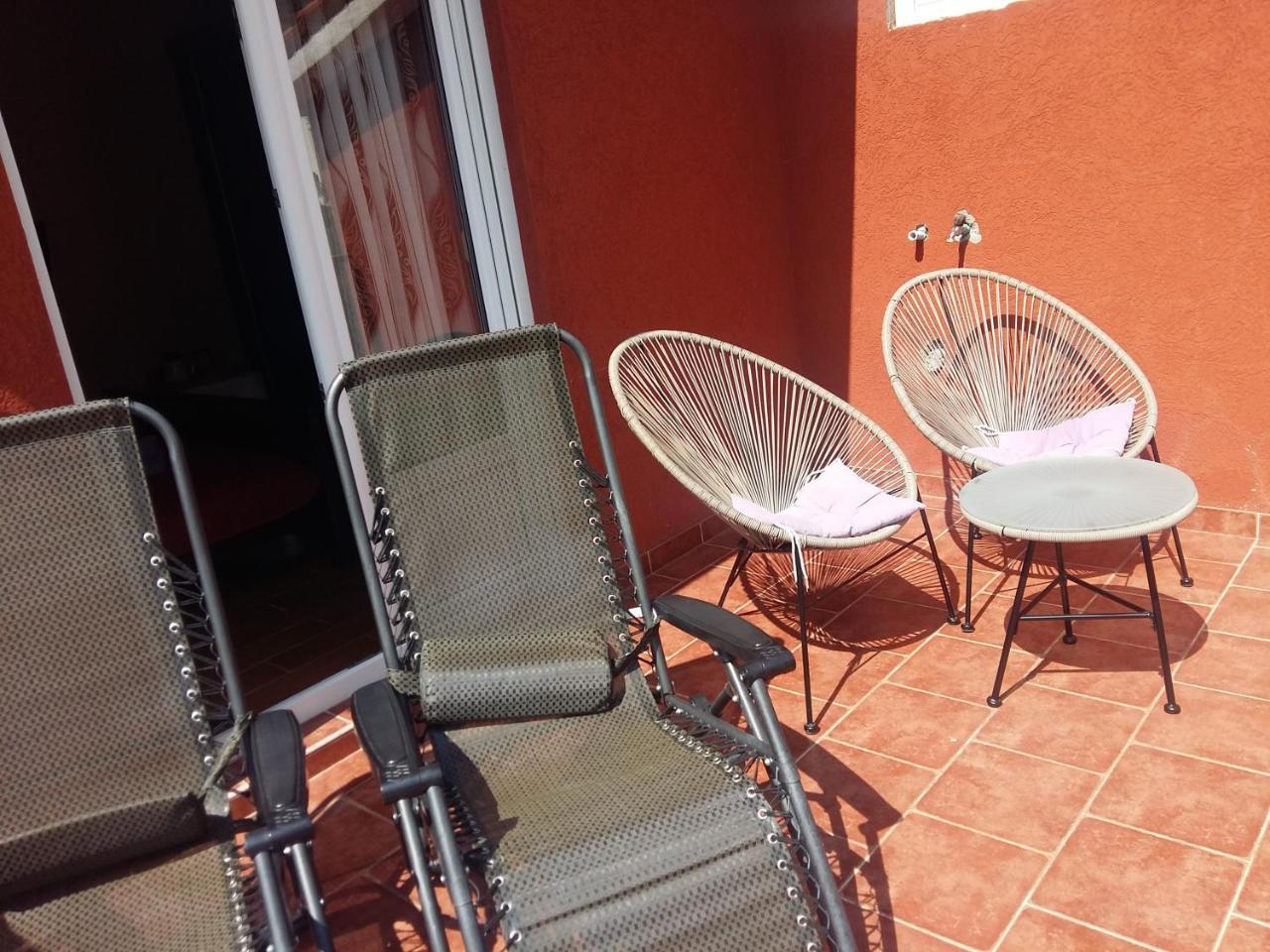 Lazar Apartments Petrovac Екстериор снимка