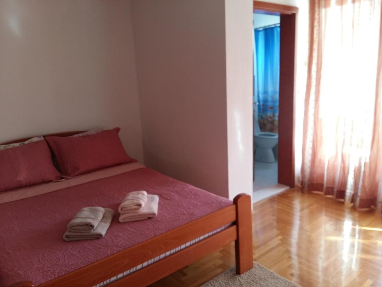 Lazar Apartments Petrovac Екстериор снимка