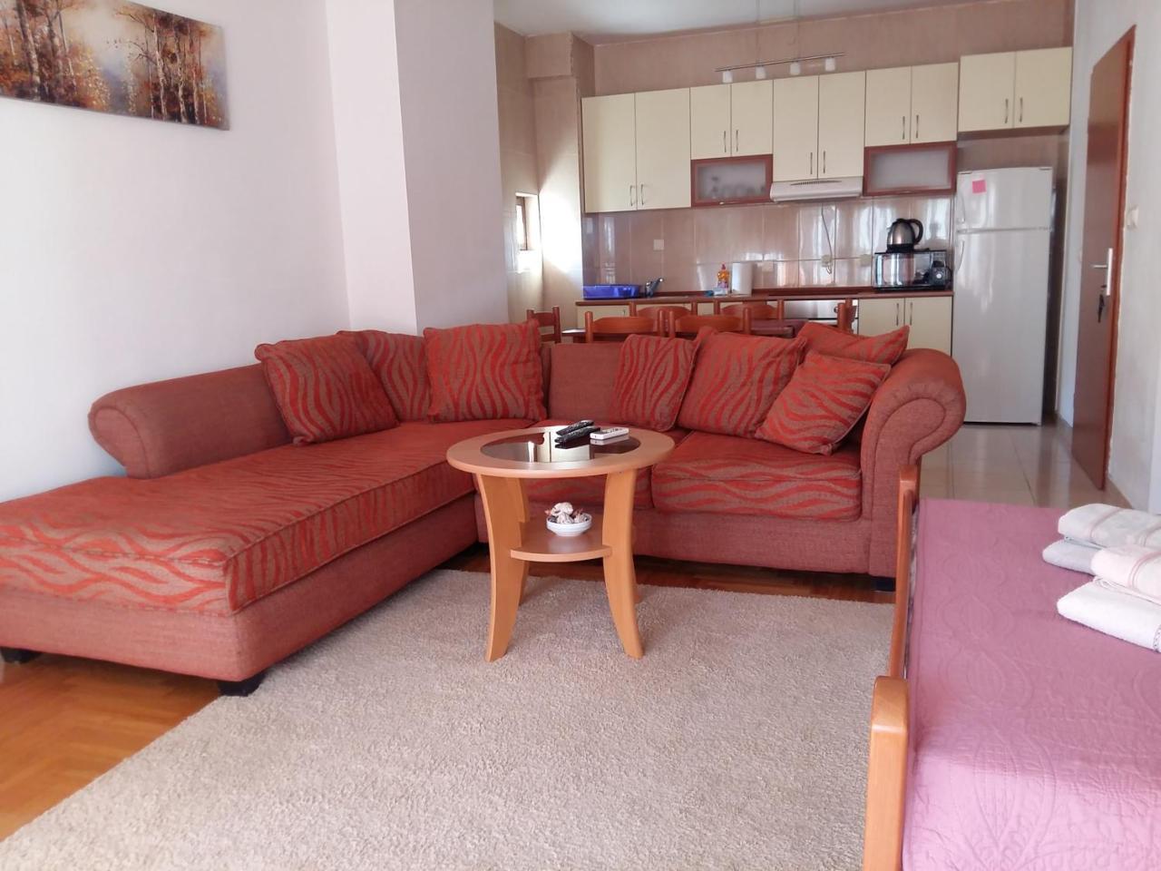 Lazar Apartments Petrovac Екстериор снимка