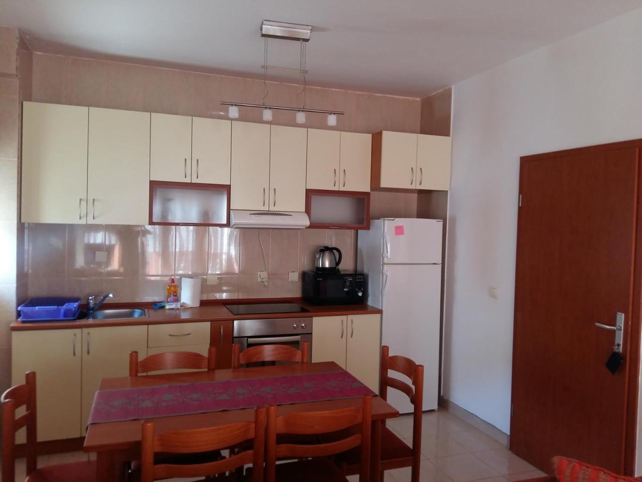 Lazar Apartments Petrovac Екстериор снимка